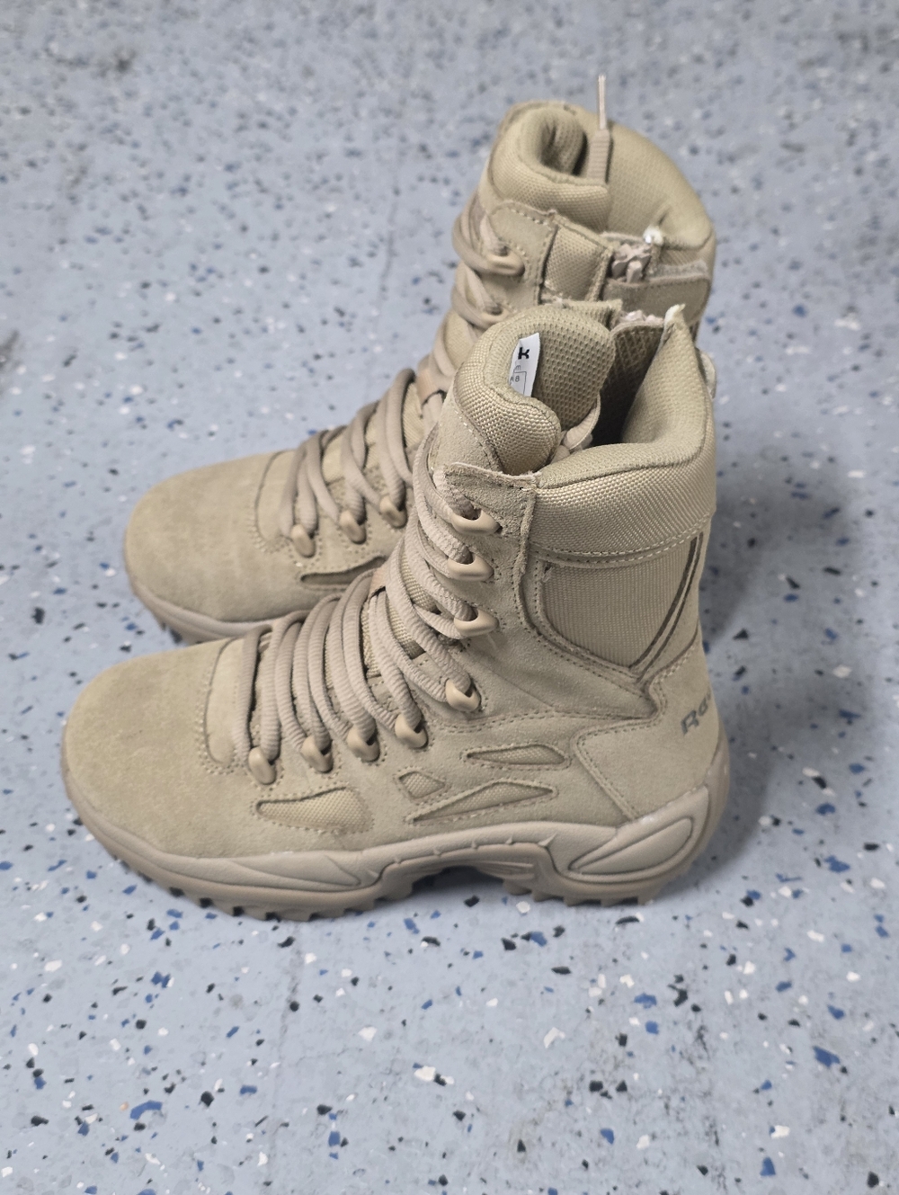 Reebok Work Men' Boot- Size 3.5